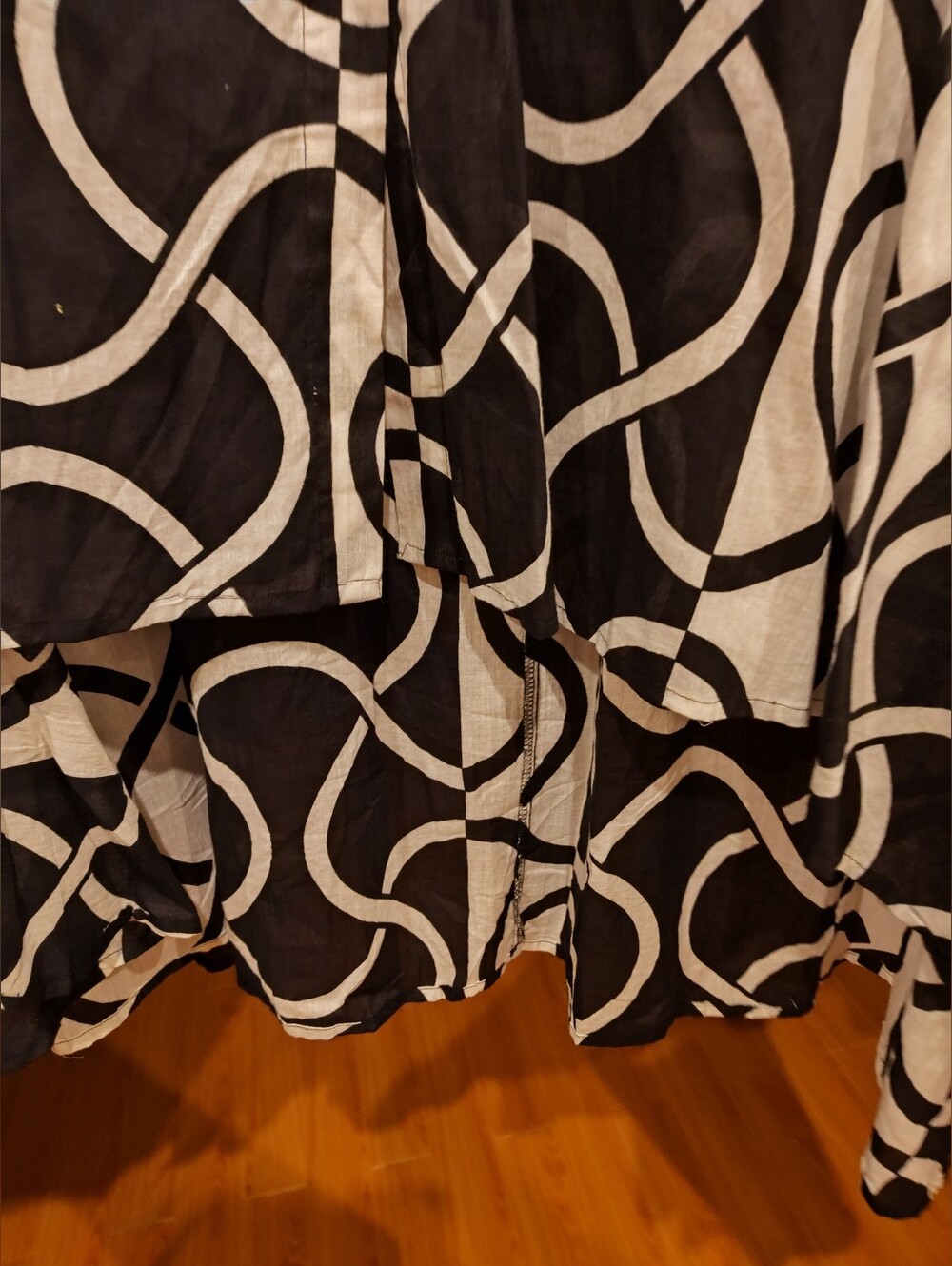 Black & White Swirl Print Button-Front Hi- Low Dress - Picture 9 of 11